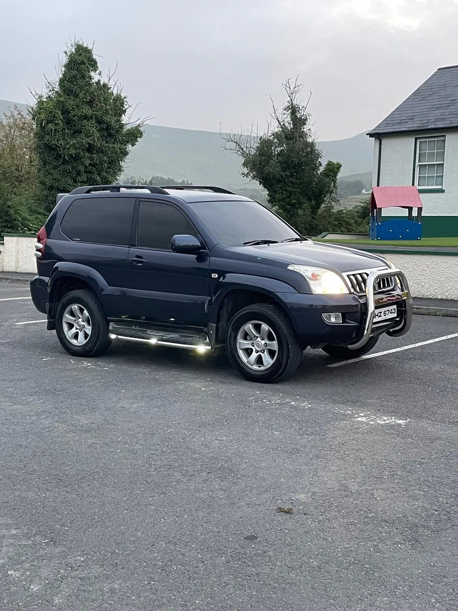 Toyota landcruiser - Image 4