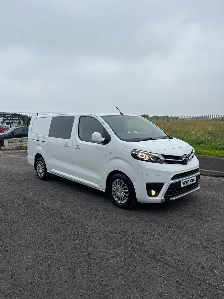 2018 Toyota Proace  Factory crew cab  6 seater - Image 1
