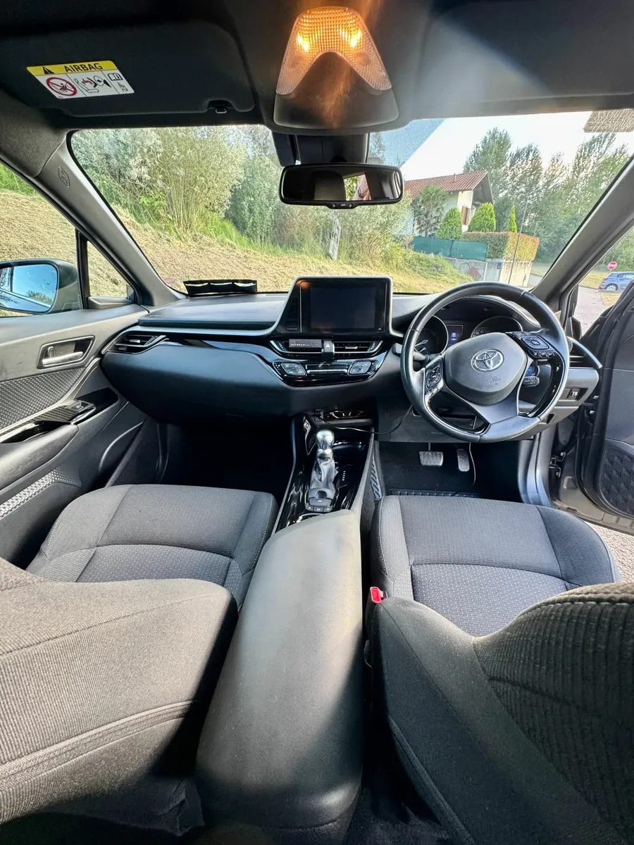 Toyota C-HR 2019 - Image 4