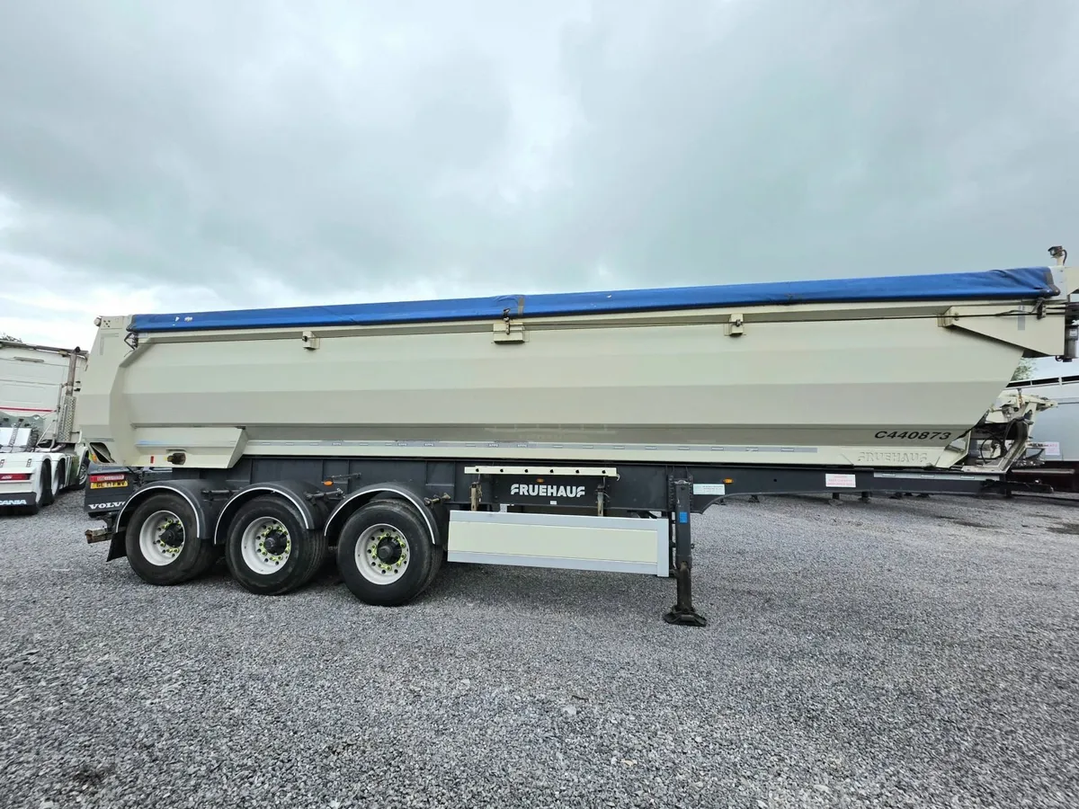 2016 Fruehauf  - Rear Steer Axle - BPW Drum Brakes - Image 2