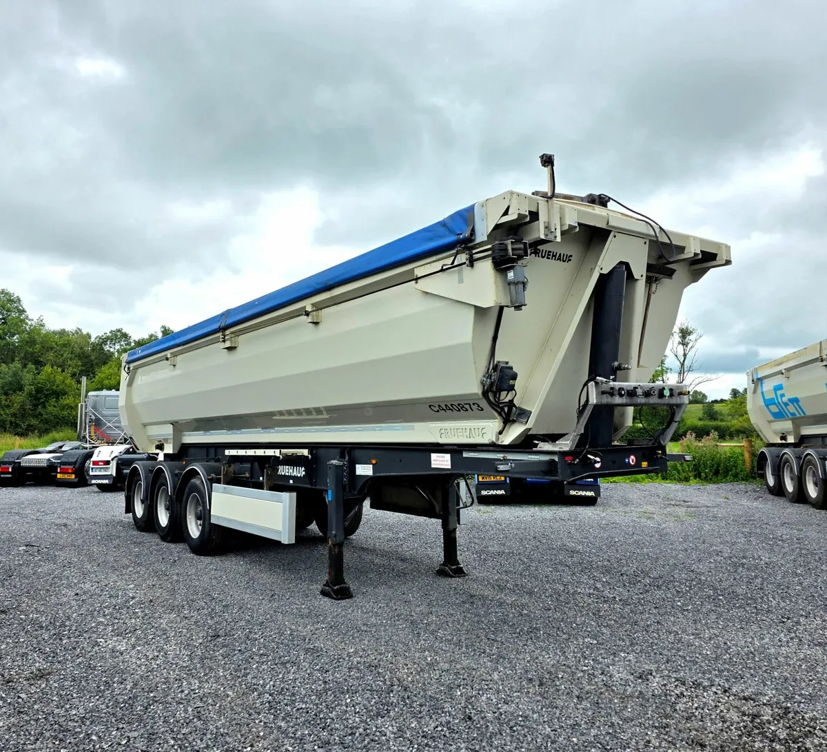 2016 Fruehauf  - Rear Steer Axle - BPW Drum Brakes - Image 1