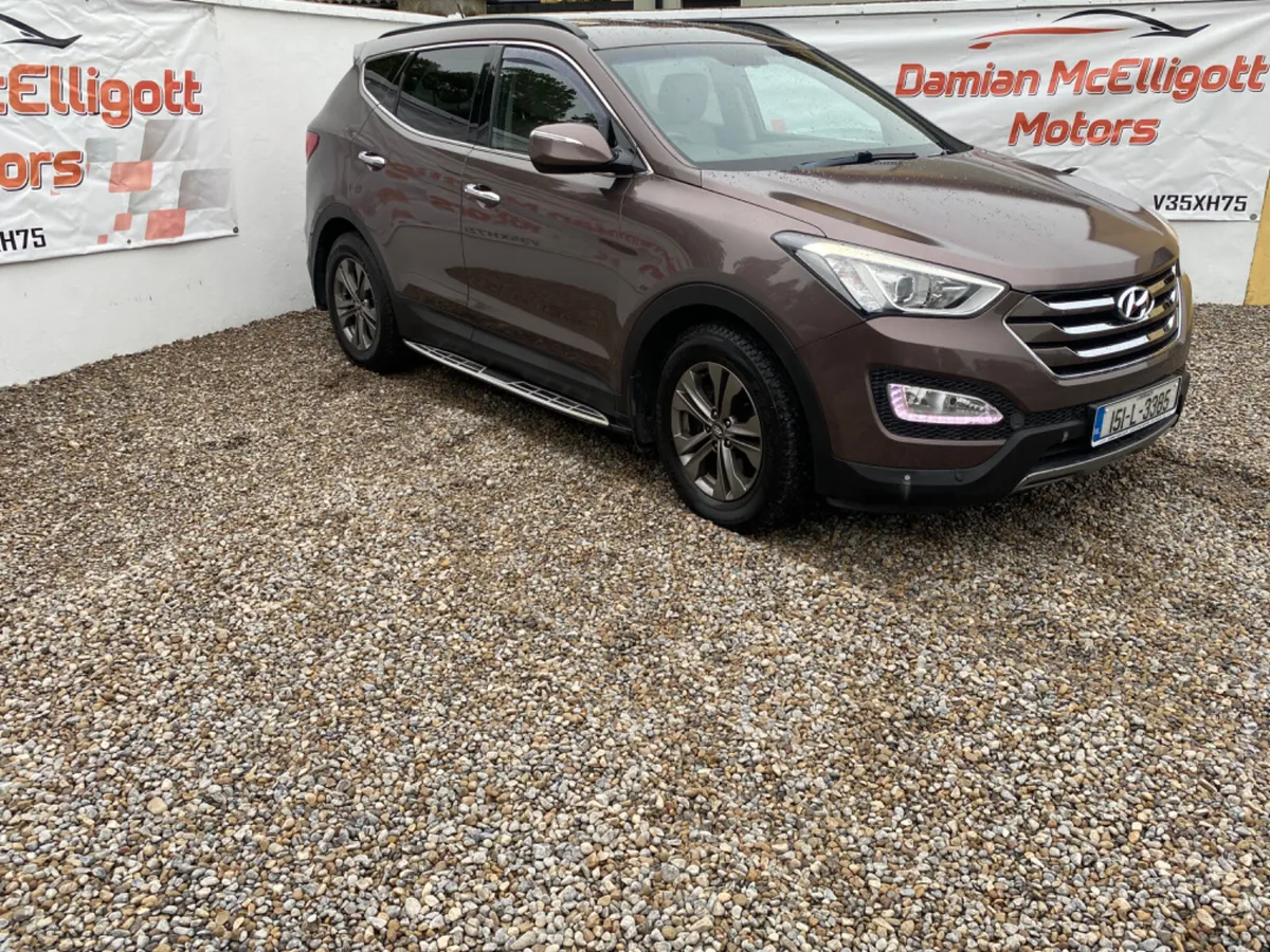 2015 Hyundai Santa Fe - Image 3
