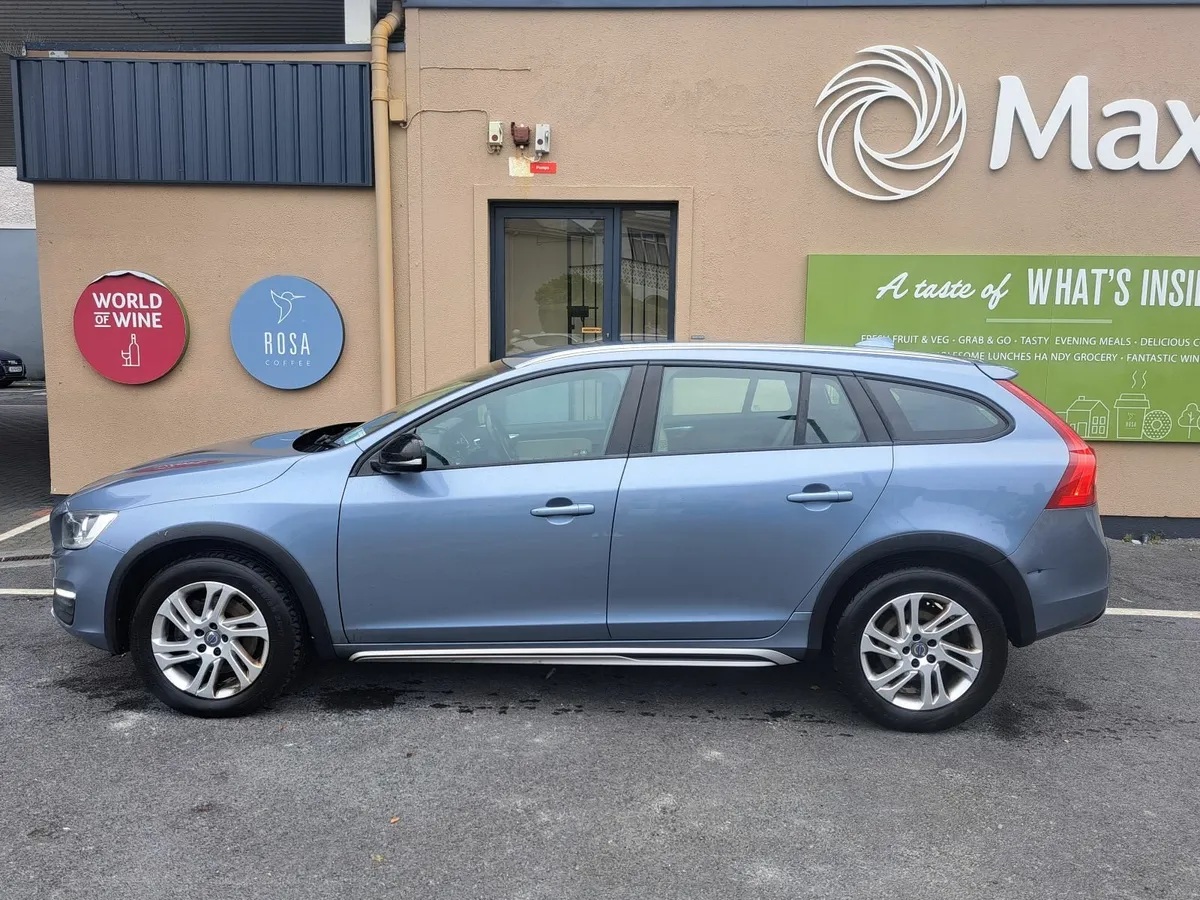 Volvo V60 2016 - Image 3