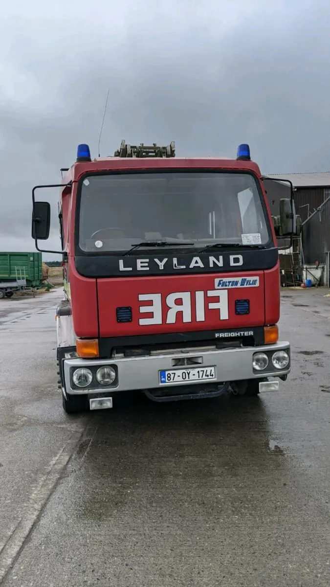 Fire Engine - Image 3