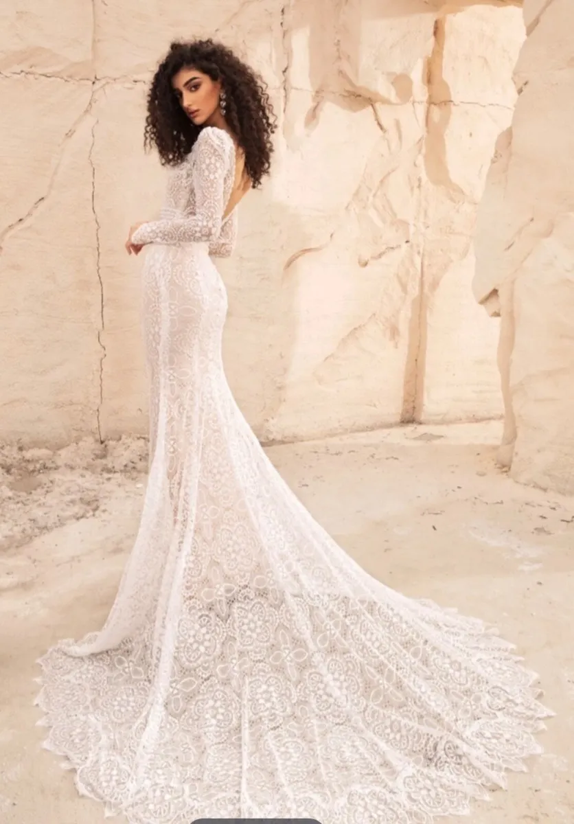 Wedding dress - Image 3