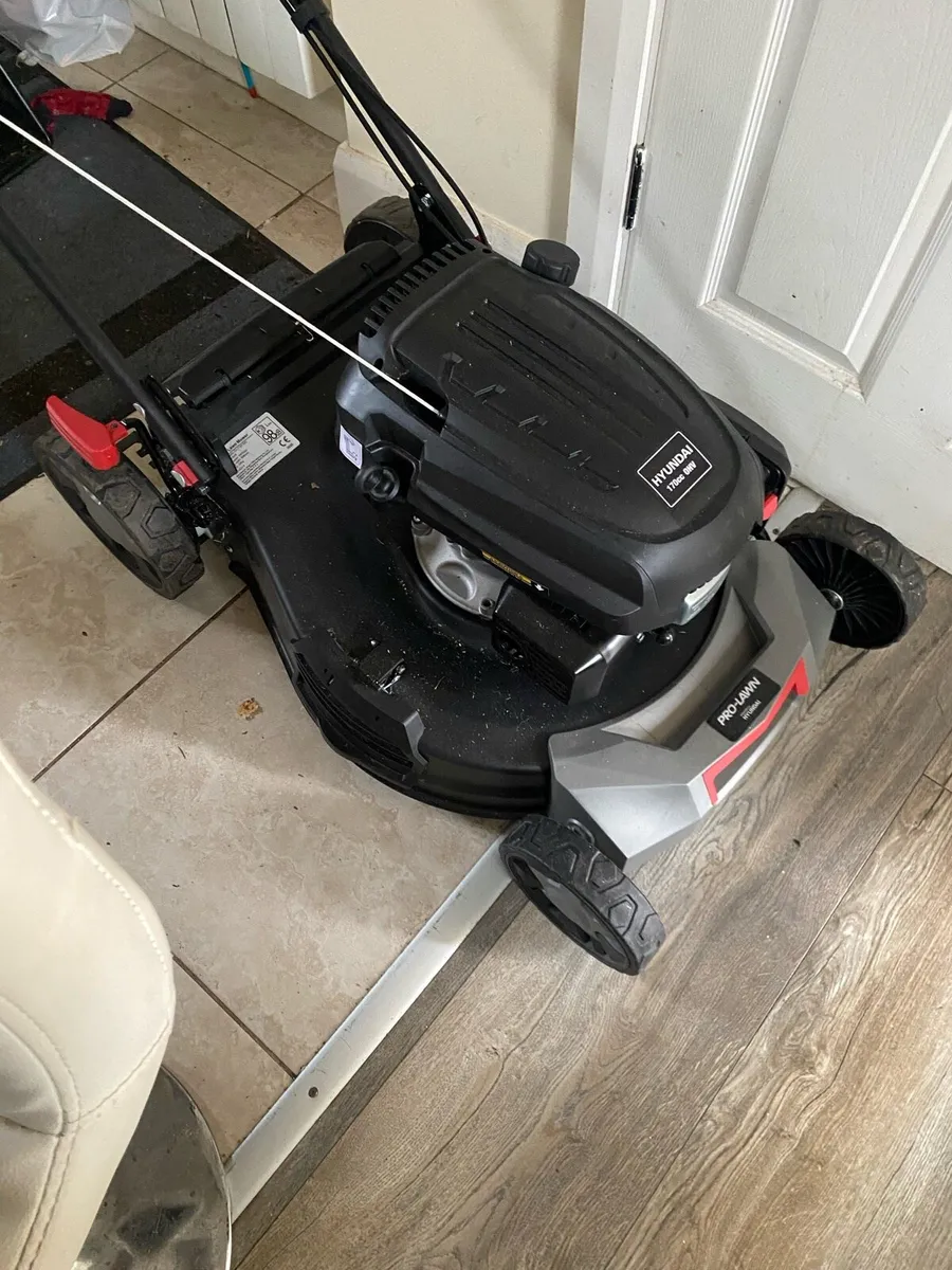 Garden equipment - Image 1