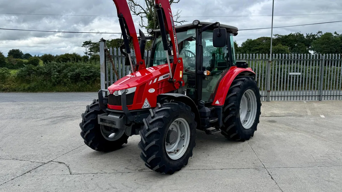 Massey Ferguson 5609 - €56,000 - No VAT - Image 1