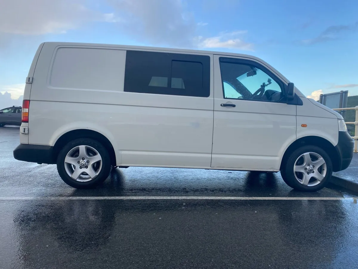 VW Transporter T5 Campervan - Image 4