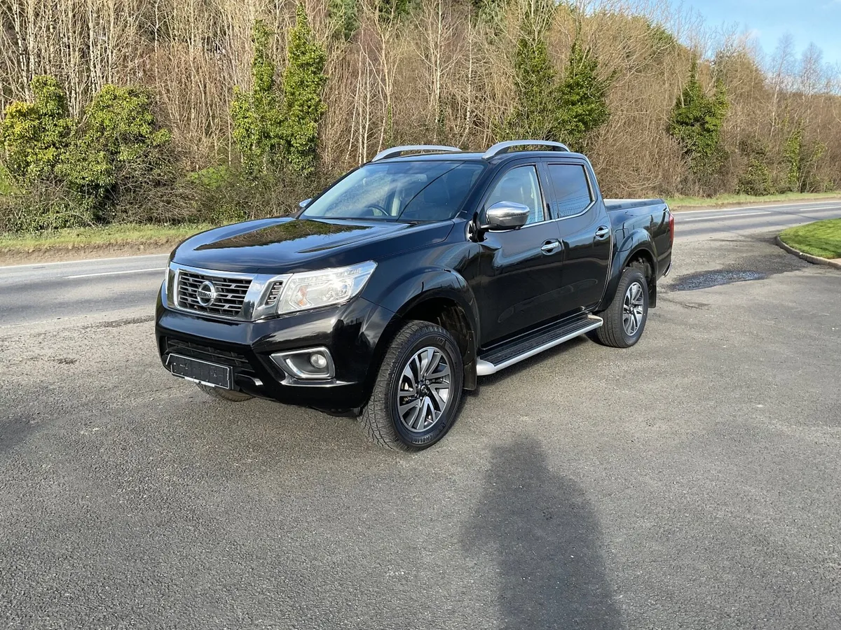 2019 Nissan Navara Tekna - Image 1
