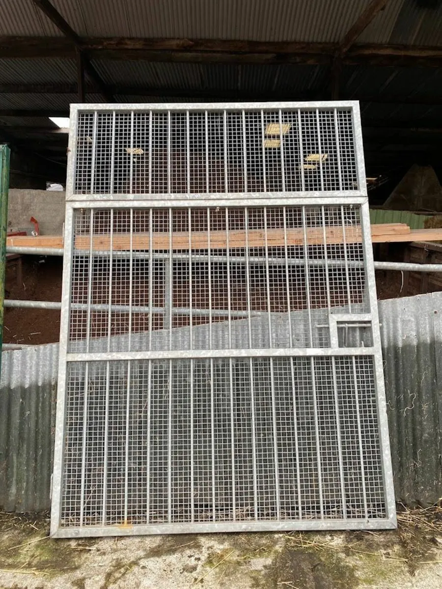 Security Gates - Image 2