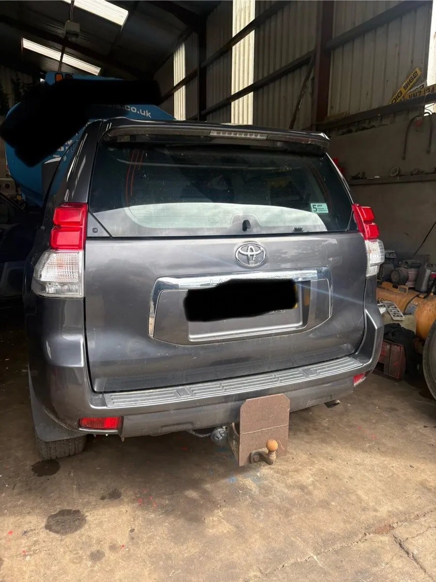Landcruiser parts - Image 2