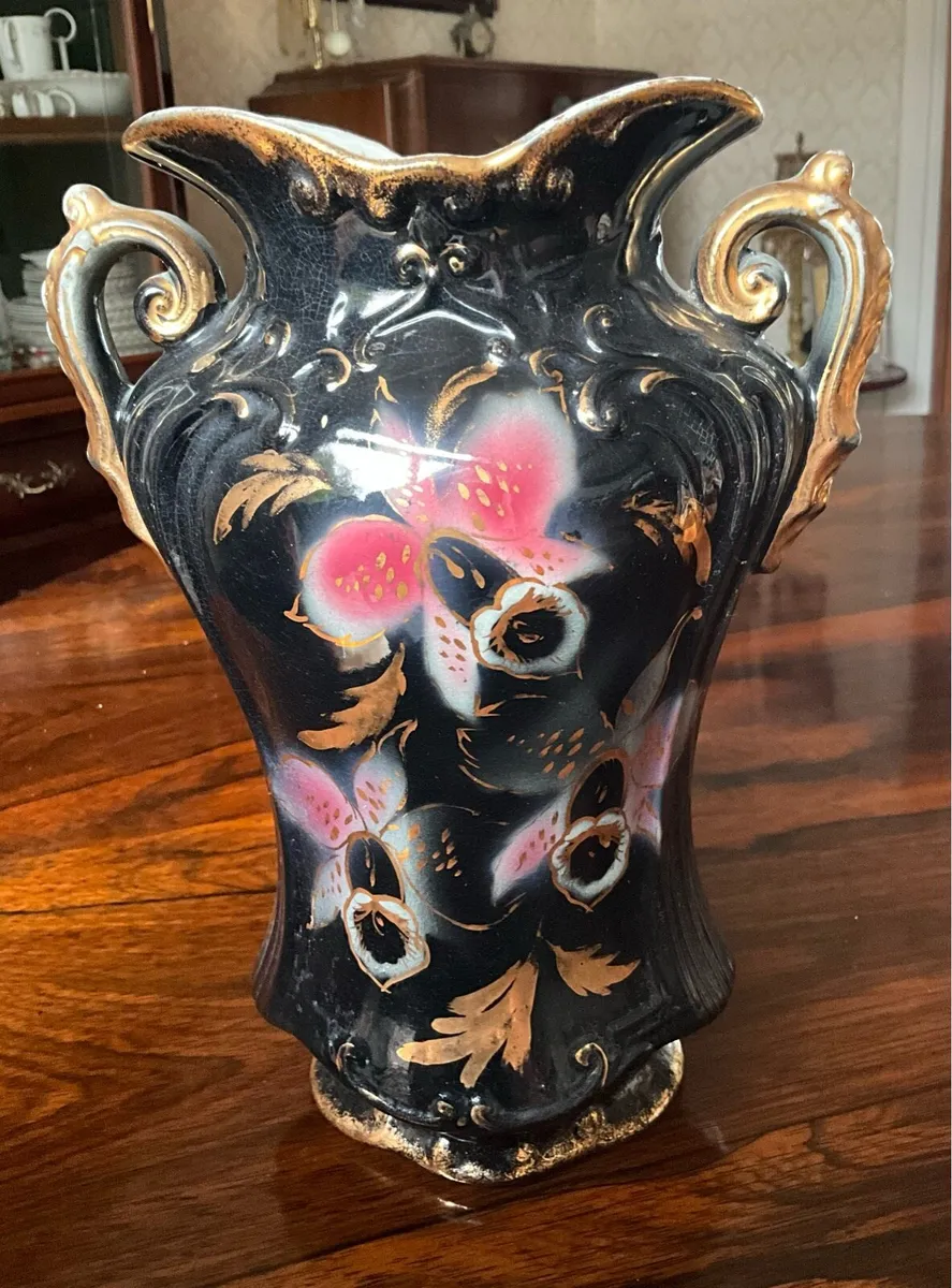 Vintage Black & Gold Design Vase - Image 1
