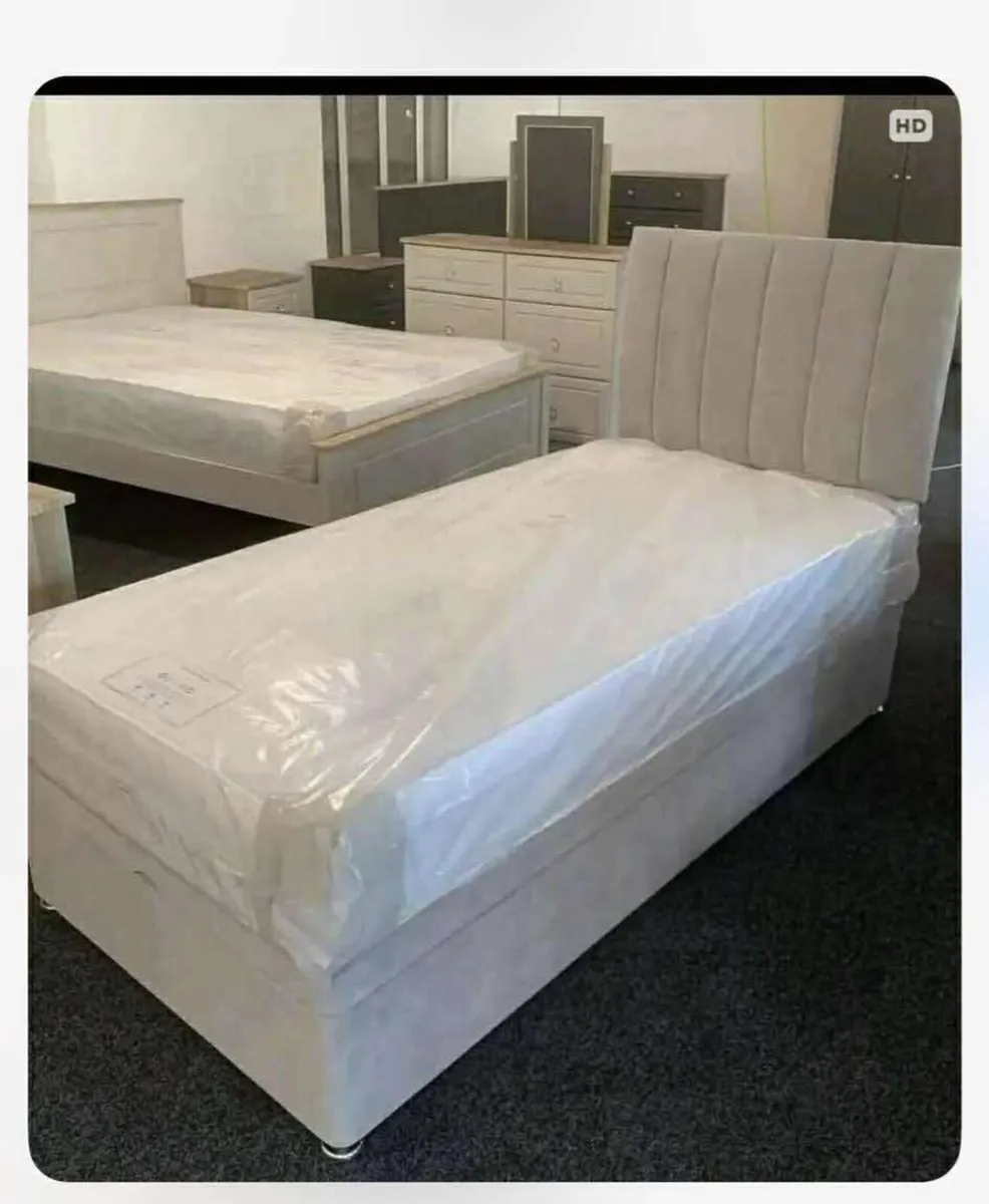 Stylish Beds Available Kilbeggan
Brand new beds w - Image 1