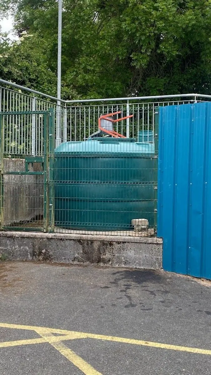 oil tank - Image 2