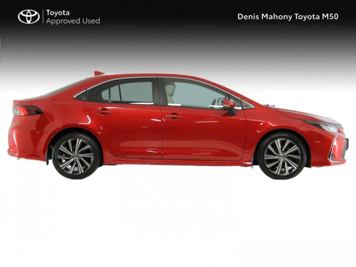 Toyota Corolla Hybrid Luna Sport Auto - Image 3