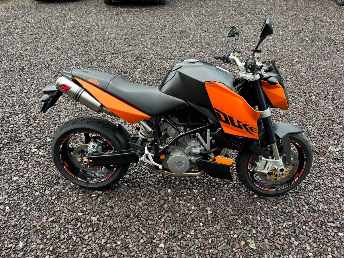 KTM Superduke 990 - Image 4