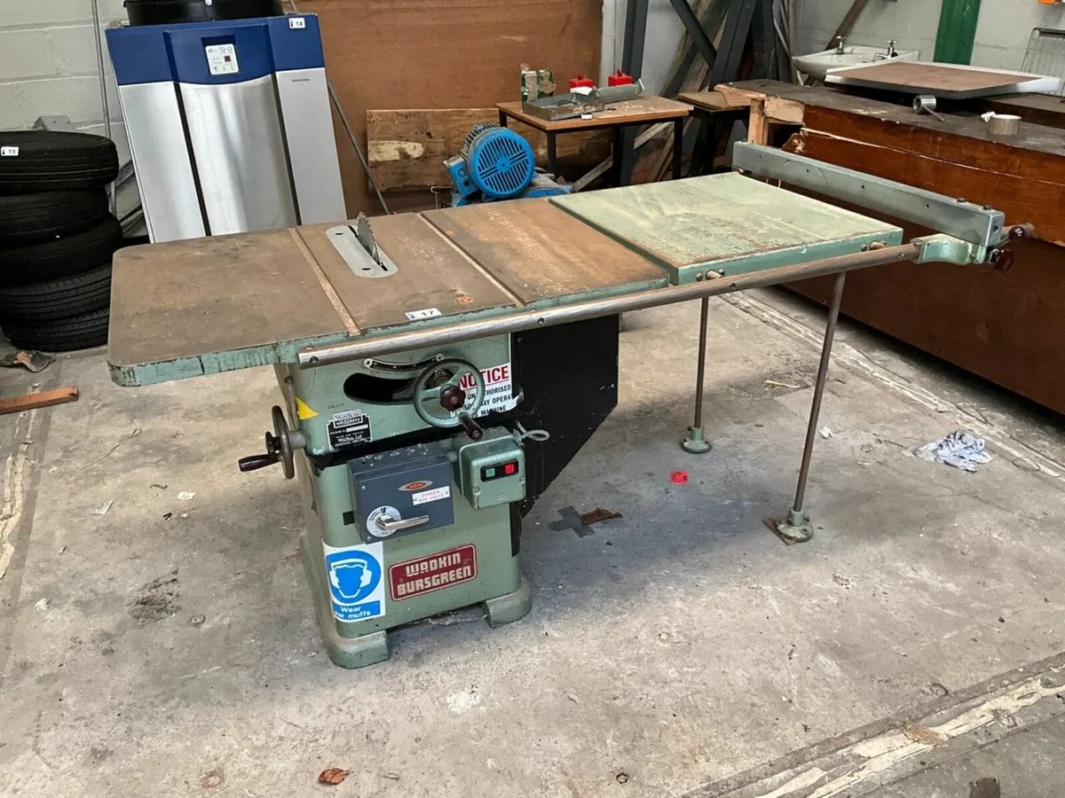 WADKIN BURSGREEN 3 PHASE TABLE SAW & TABLE - Image 3