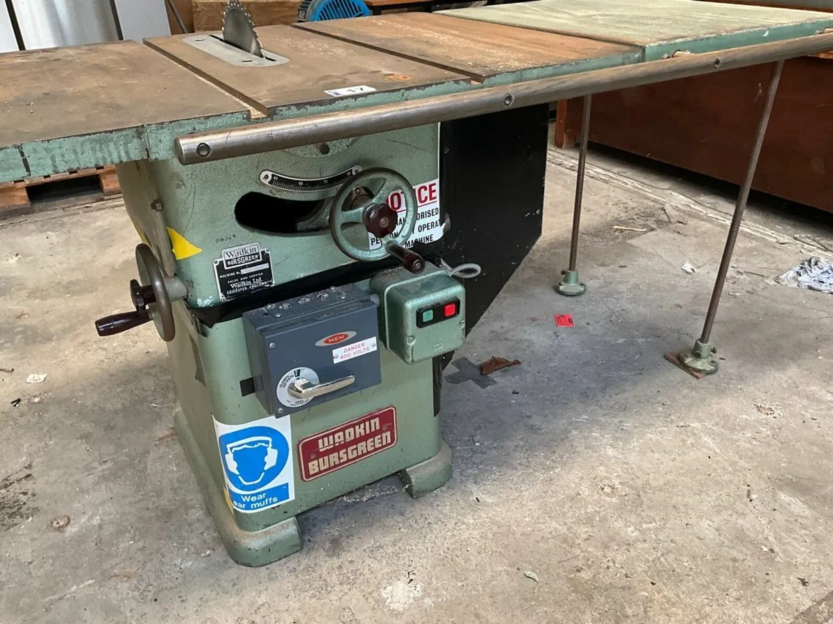 WADKIN BURSGREEN 3 PHASE TABLE SAW & TABLE - Image 4