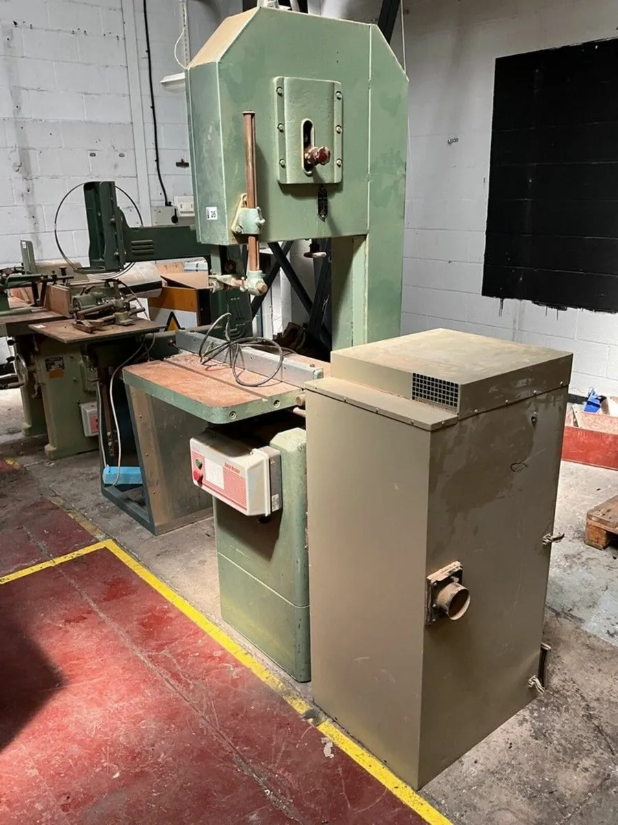 WADKIN BURSGREEN 3 PHASE BANDSAW & DUST EXTRACTOR - Image 1