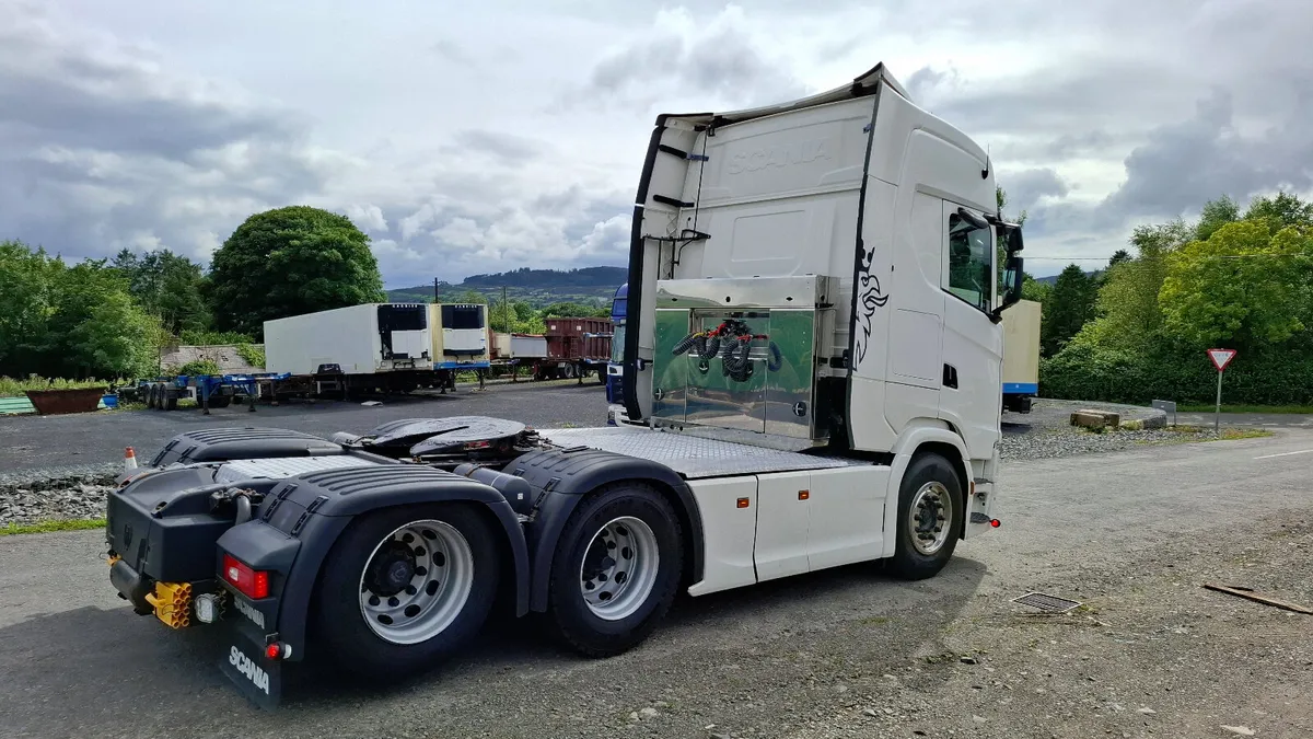2019 Scania S650  Next Gen , 6x2 , Twin Wheel Rear - Image 4