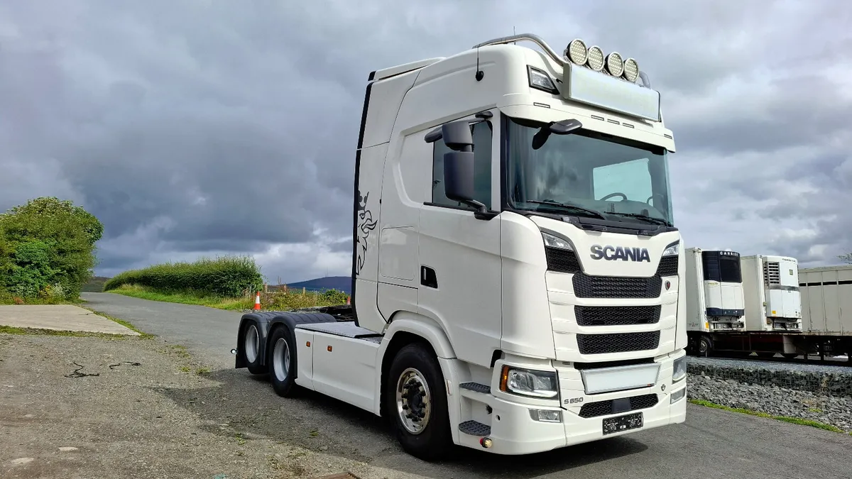 2019 Scania S650  Next Gen , 6x2 , Twin Wheel Rear - Image 1