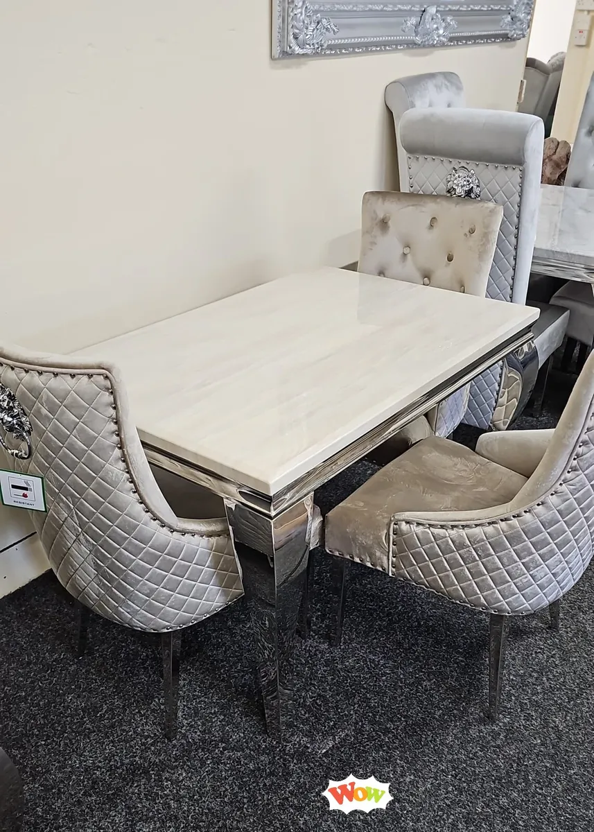 Marble Table & Chairs in Portstewart

Brand new ma - Image 2