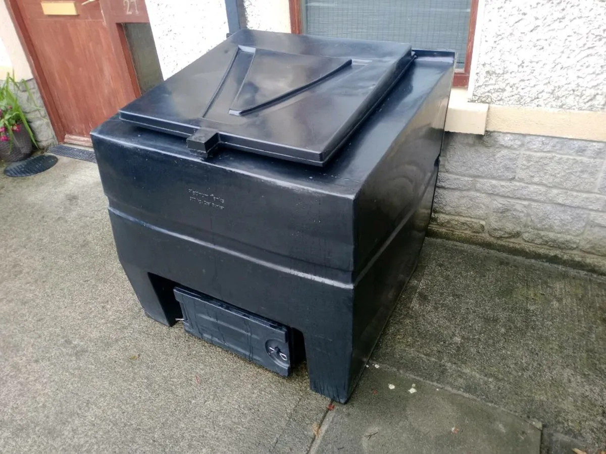 Plastic coal bunker - Image 1