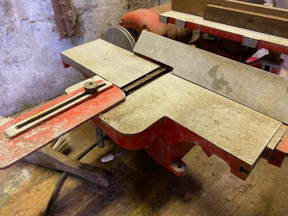 Bandsaw , table saw, planer / lathe - Image 3