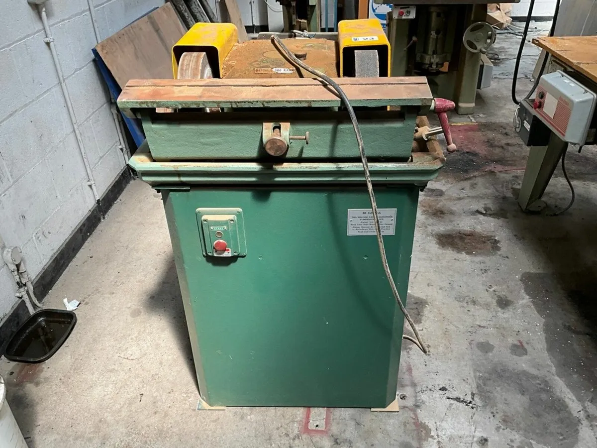WADKIN BURSGREEN 3 PHASE GRINDING MACHINE - Image 1