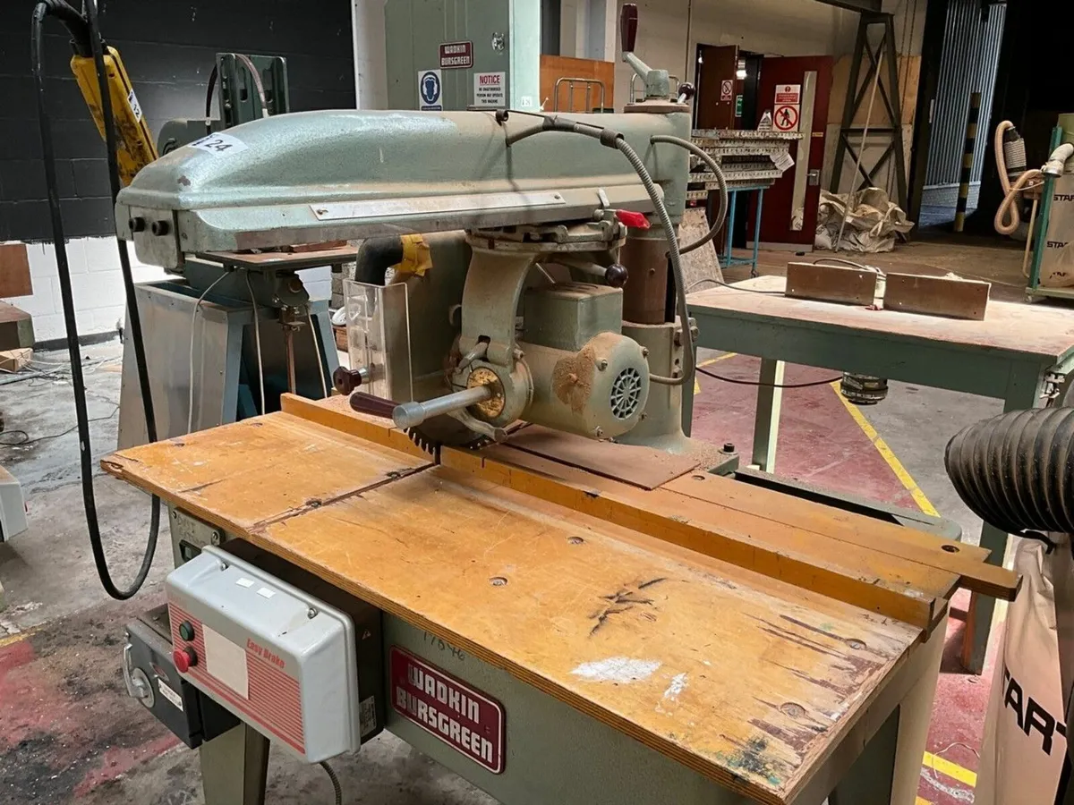 WADKIN BURSGREEN 3 PHASE RADIAL ARM SAW - Image 4