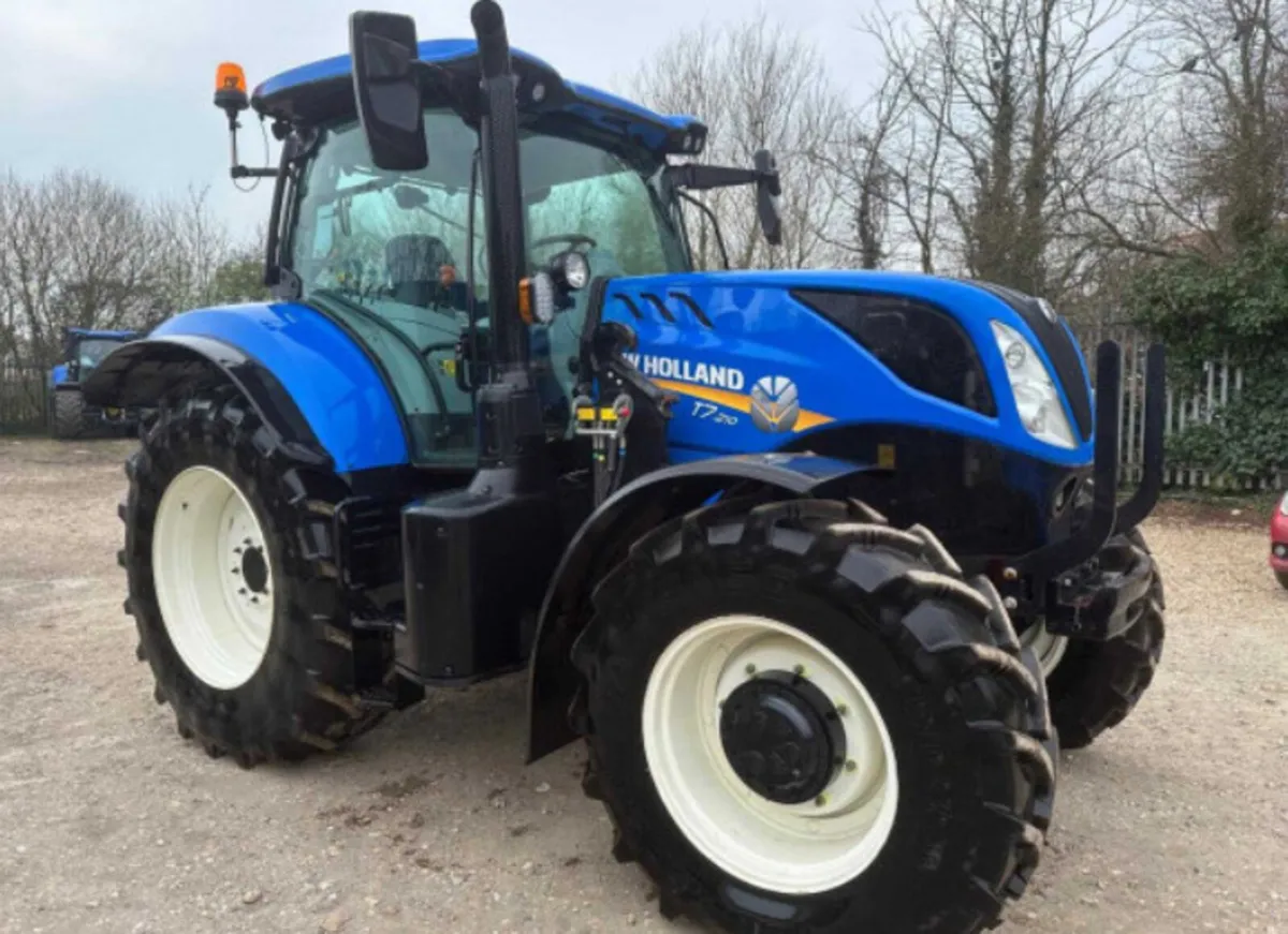 2023 New Holland T7 210 - Image 3