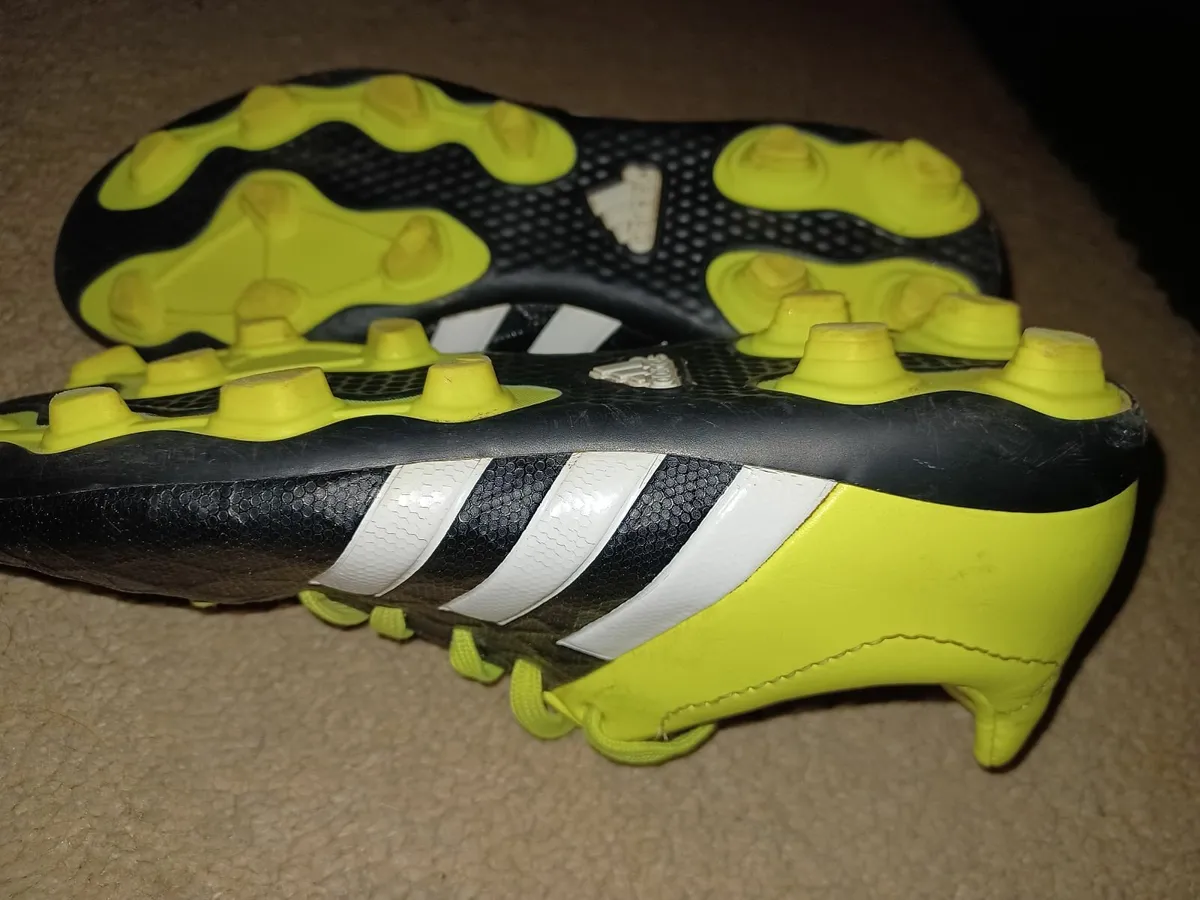Adidas - 15.1 football boots size 3 - Image 2