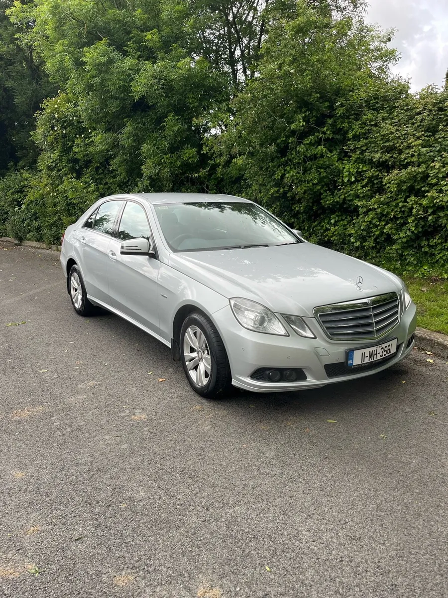 Mercedes Benz E -Class 2011 - Image 1