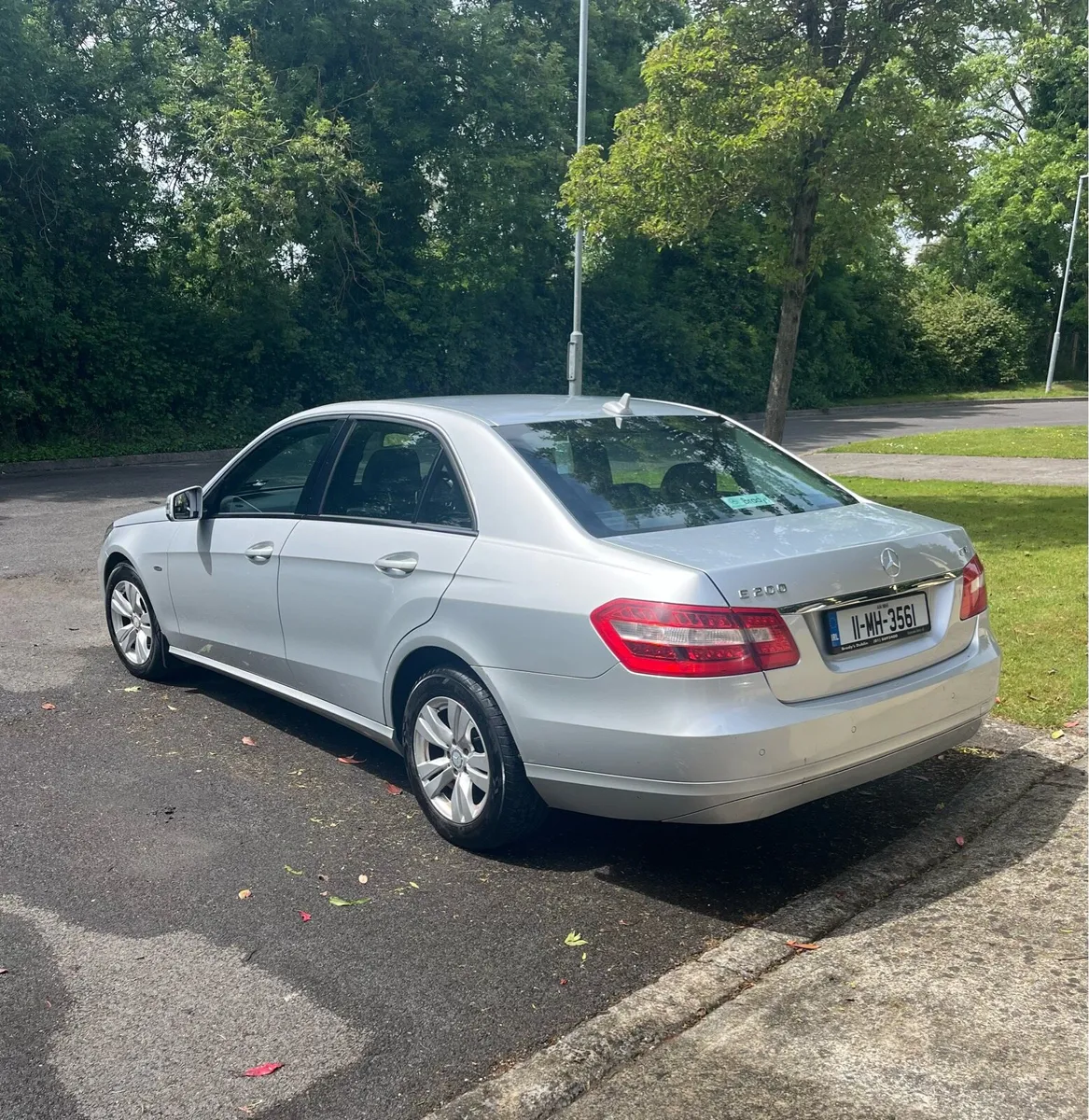 Mercedes Benz E -Class 2011 - Image 3