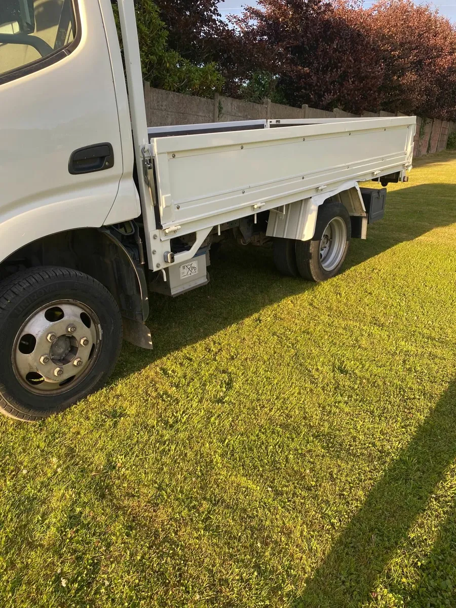 Toyota Dyna 2010 - Image 3