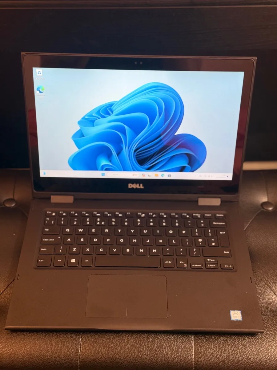 Dell Latitude 3390 2in1 Laptop i5/16GB/256SSD/FHD - Image 1