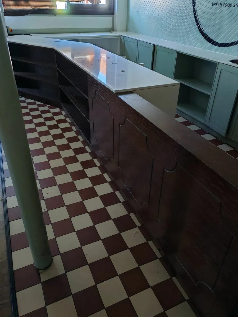 Oven, Counters, Safe for free - Image 3