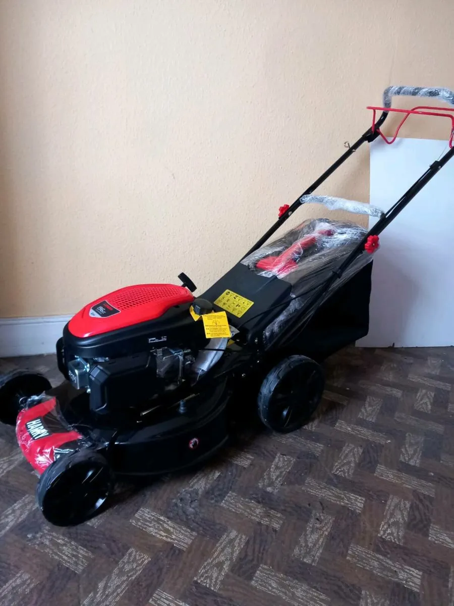 51cm/20" brand new Harry mower self-propelled - Image 1