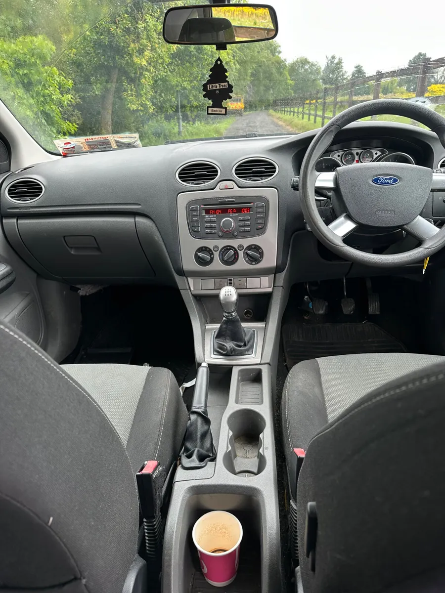 Ford Focus 2011 - Image 4