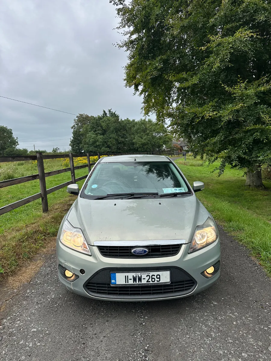 Ford Focus 2011 - Image 2