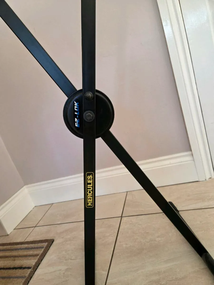 Keyboard Stand - Image 2