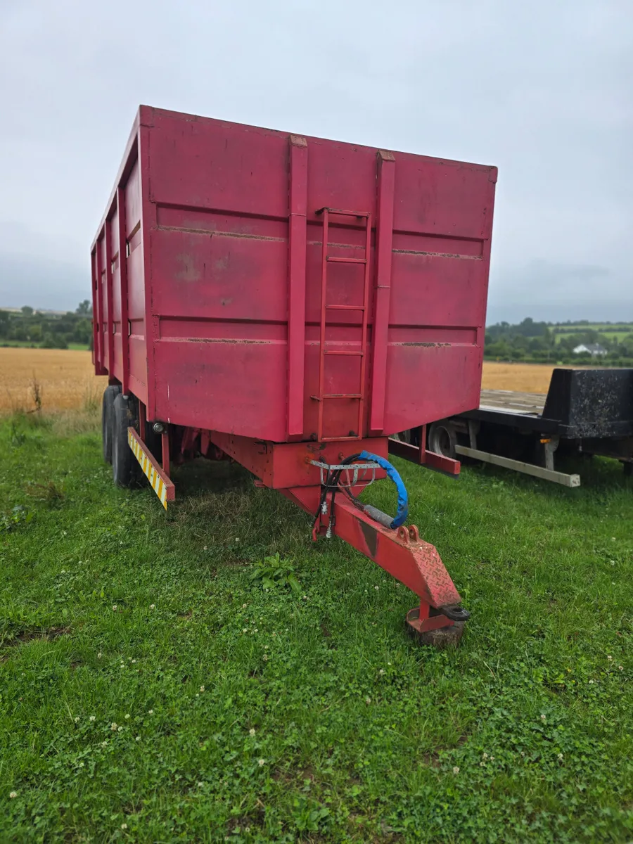Grain trailer - Image 1