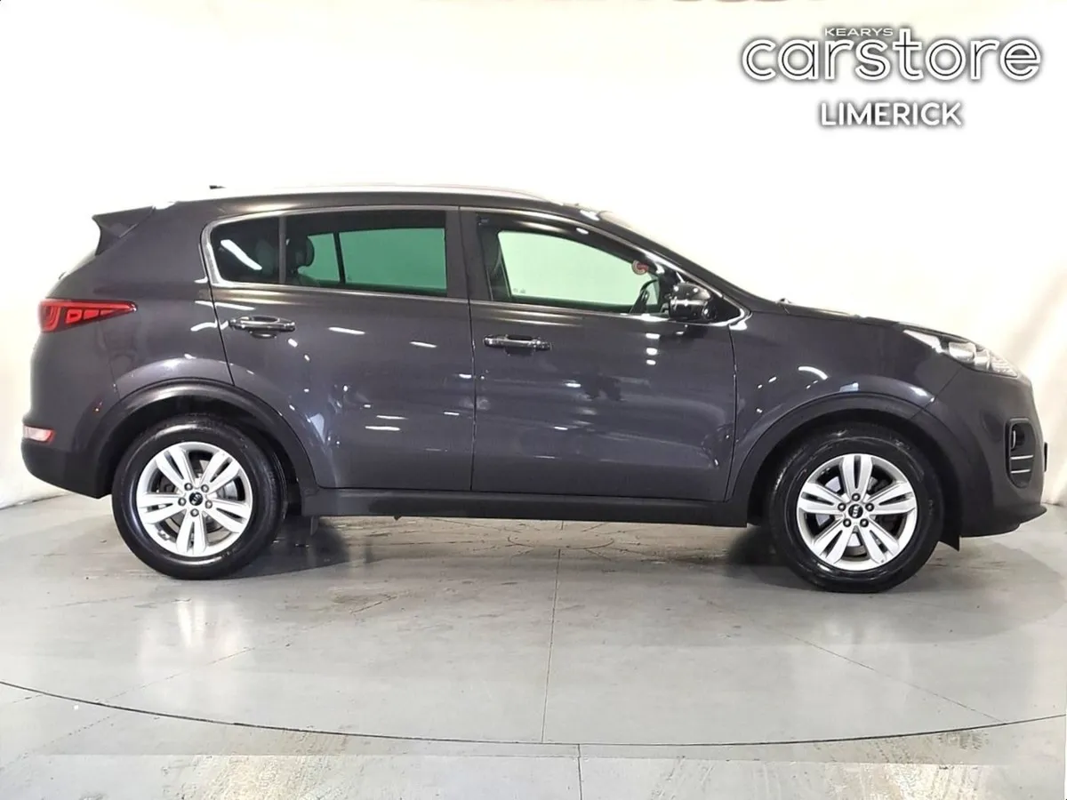 Kia Sportage 1.7 Platinum S - Image 2
