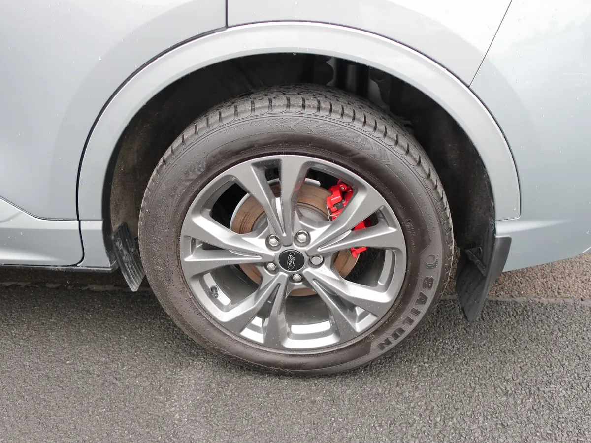 2023 FORD KUGA ST-LINE 2.5 225PS PHEV 5DR - Image 4