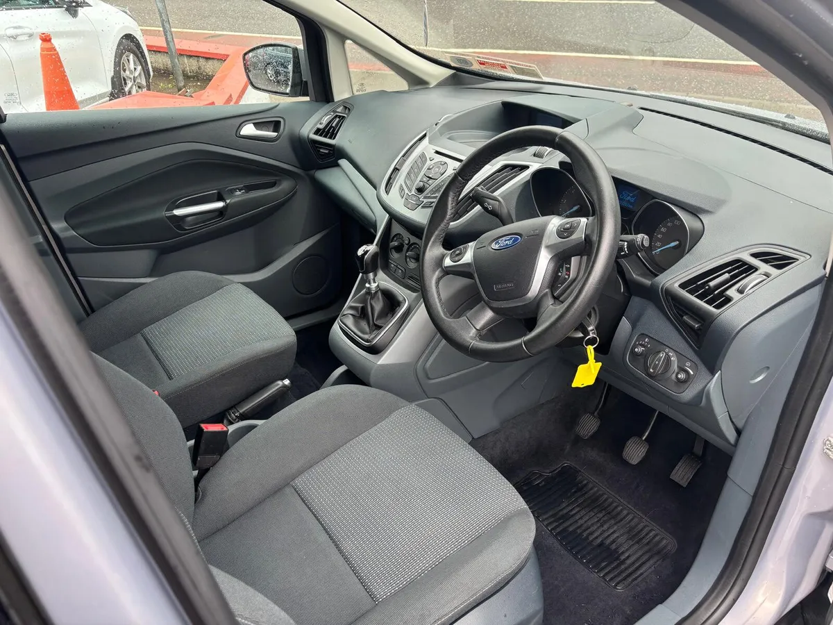 Ford C-Max 2012  DIESEL  JUST  SERVICED - Image 3