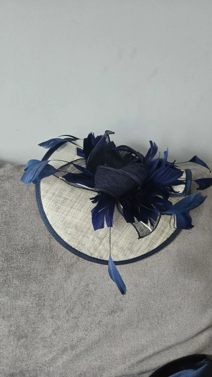 Wedding outfit - Image 2