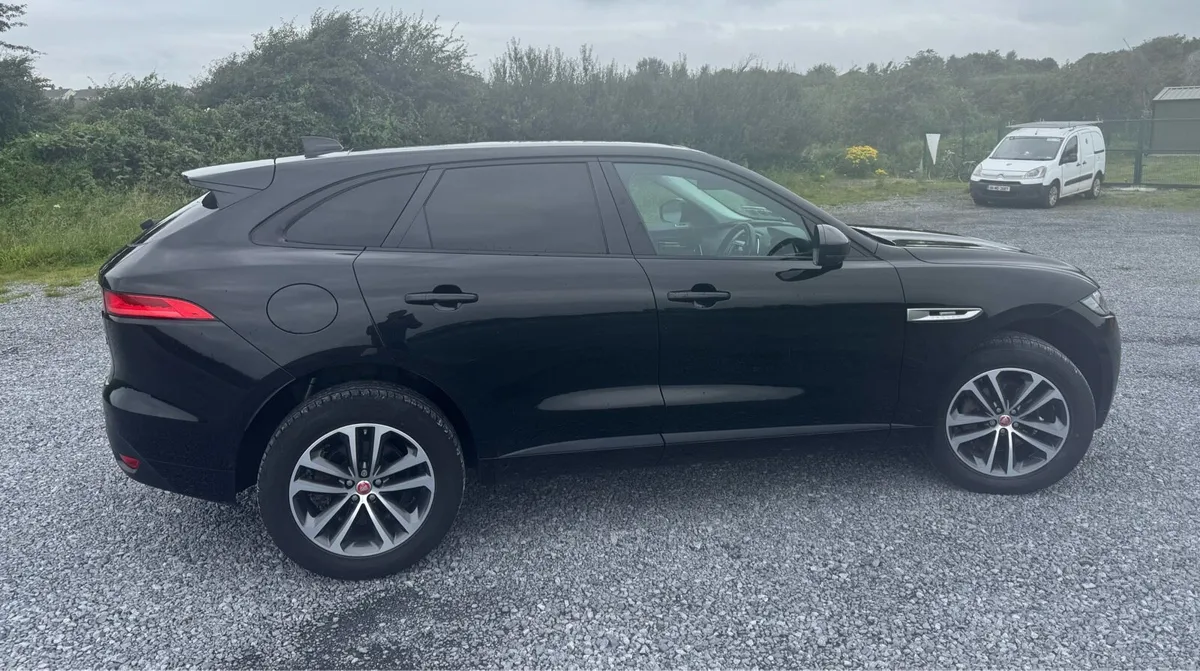 Jaguar F-Pace 2.0 D AWD R-Sport -NCT JUST PASSED - Image 2