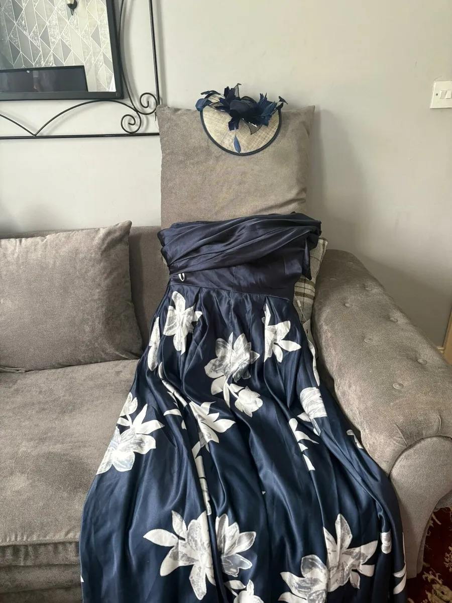 Wedding outfit - Image 3