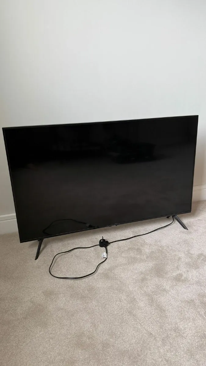 TV Samsung 43'' (With free panasonic soundbar) - Image 2