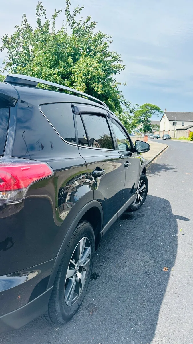 Toyota RAV4 2016 - Image 1